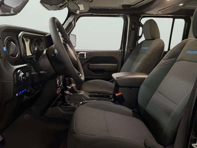 Used 2025 Jeep Wrangler Unlimited Rubicon 4xe w/ Convenience Group image 18