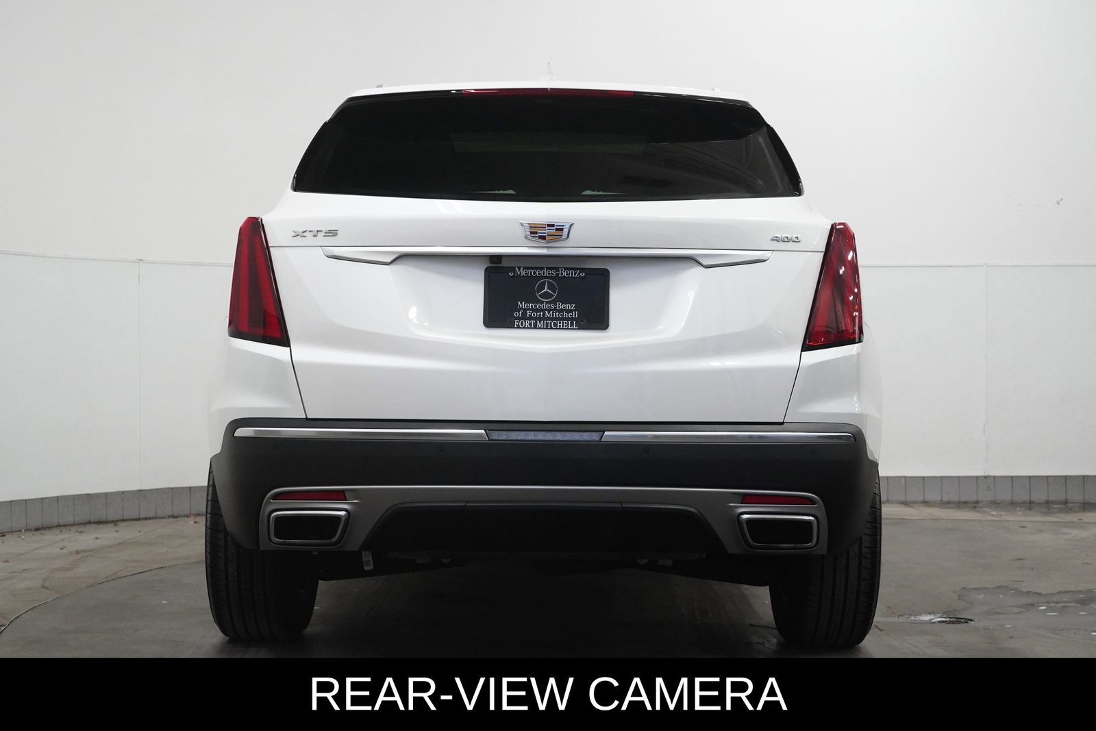 Used 2022 Cadillac XT5 Premium Luxury w/ LPO, Floor Liner Package image 8