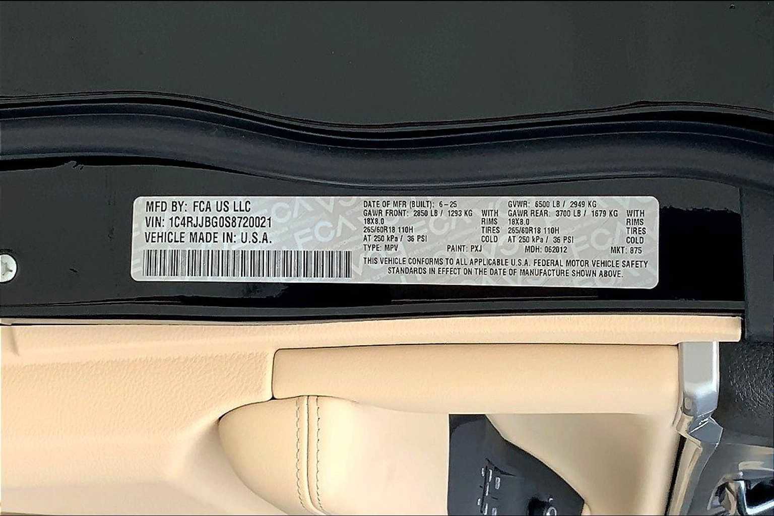 New 2025 Jeep Grand Cherokee L Limited w/ Trailer Tow Package image 18