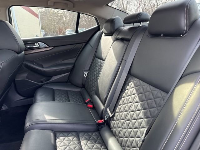 Used 2017 Nissan Maxima Platinum image 13