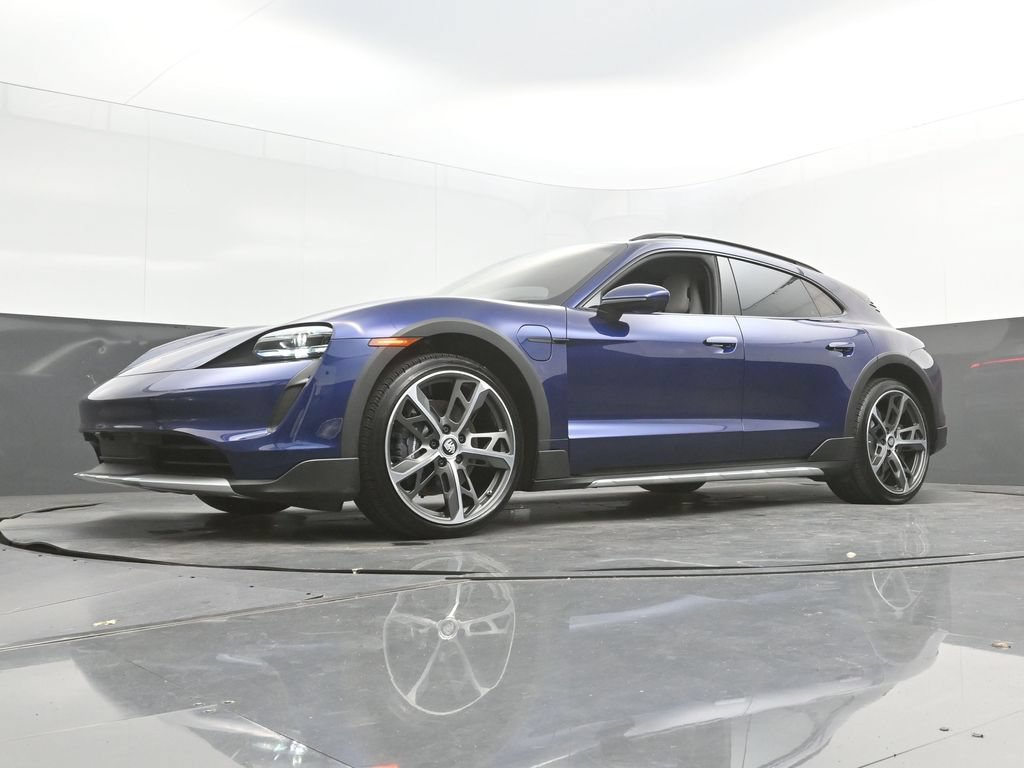Certified 2023 Porsche Taycan 4 Cross Turismo AWD/4WD image 24