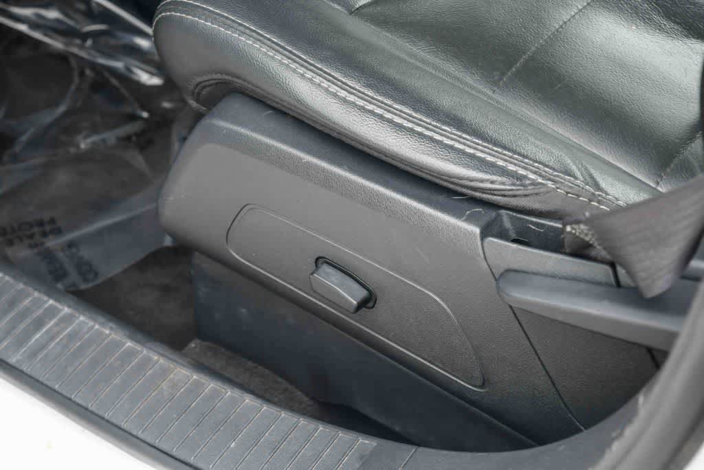 Used 2016 Jeep Patriot High Altitude FWD image 25