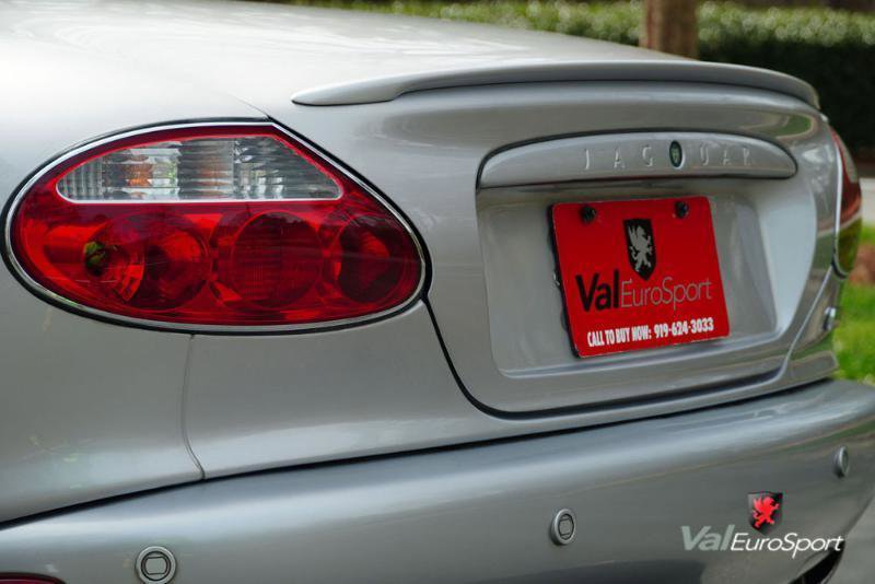 Used 2003 Jaguar XK8 XKR Convertible image 33