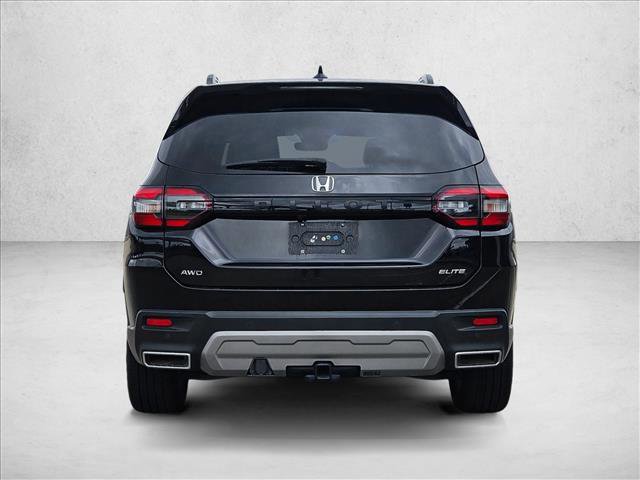 Used 2023 Honda Pilot Elite image 7