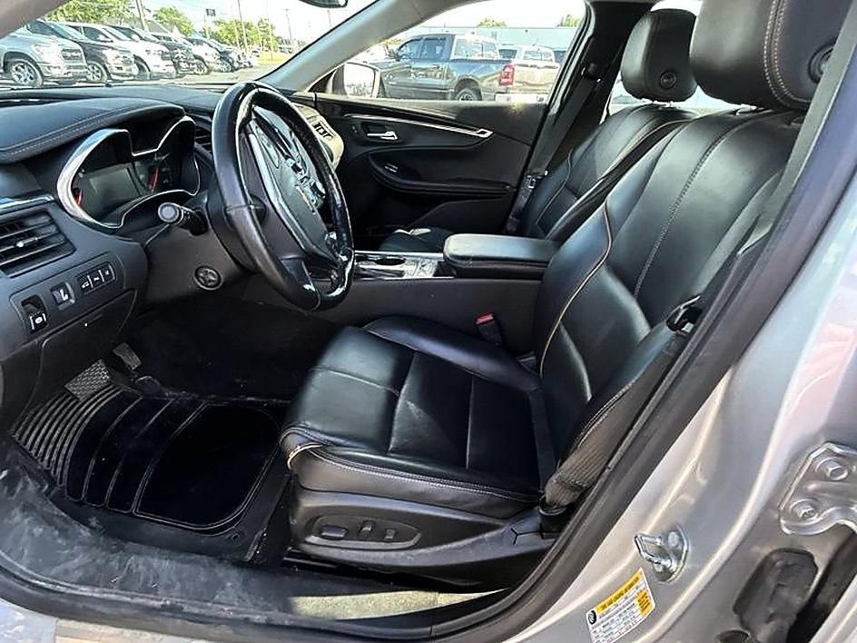 Used 2018 Chevrolet Impala Premier w/ Premier Confidence Package FWD image 9