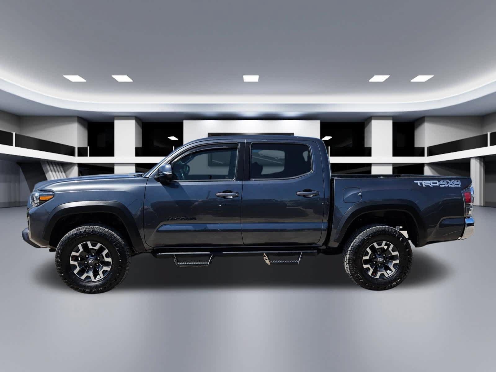 Used 2021 Toyota Tacoma TRD Off-Road AWD/4WD image 3
