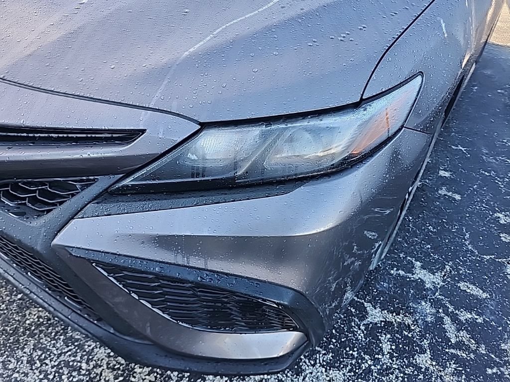 Used 2024 Toyota Camry SE w/ Convenience Package FWD image 8