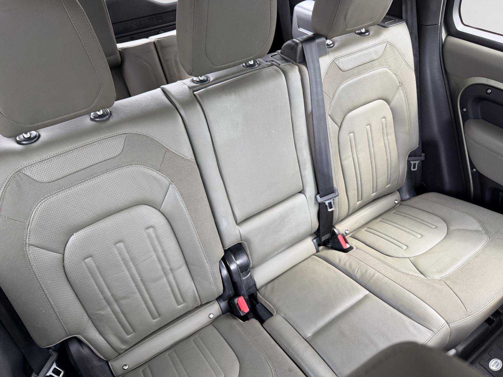 Used 2021 Land Rover Defender 110 S image 15