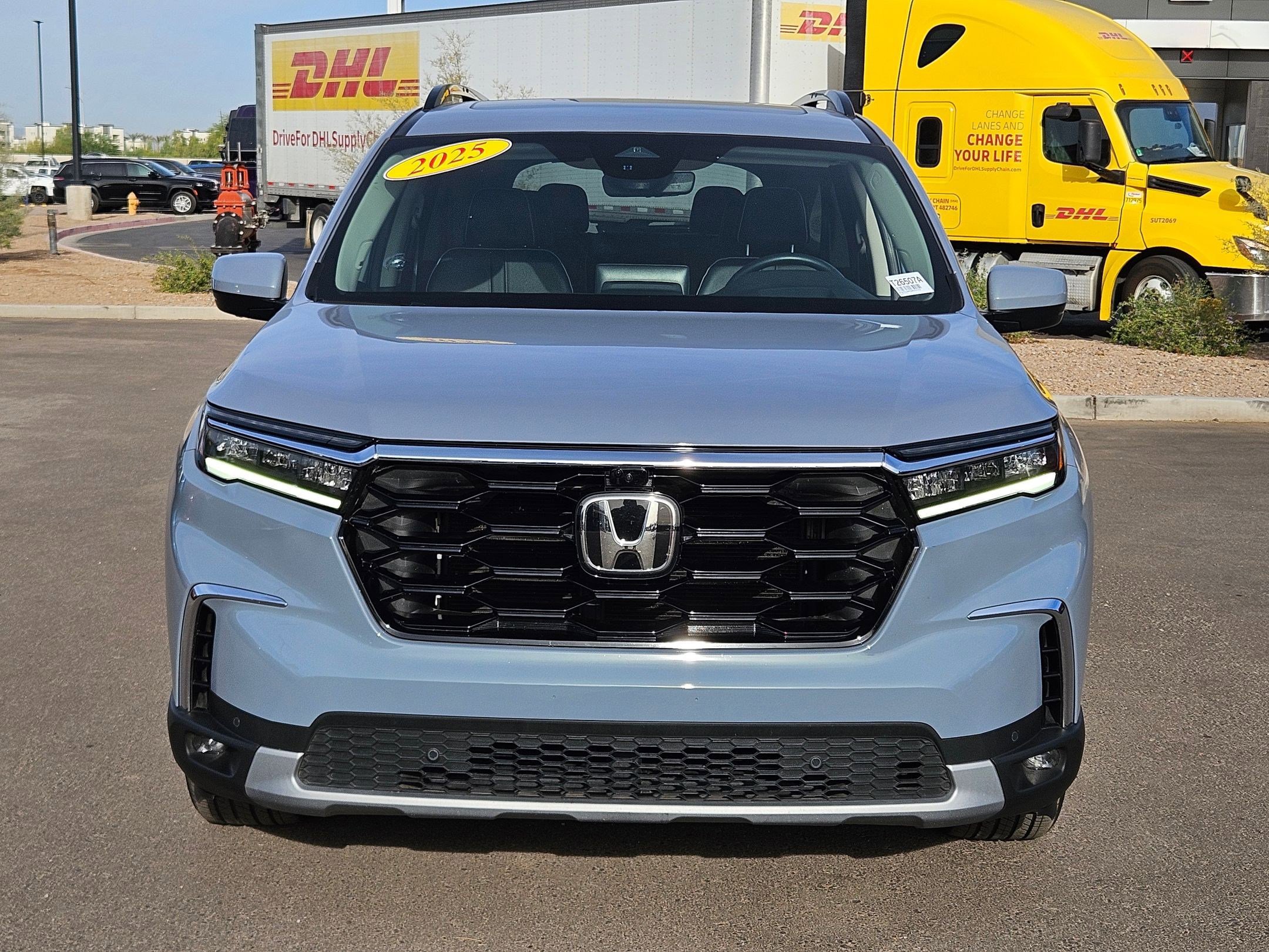 Used 2025 Honda Pilot Elite image 8