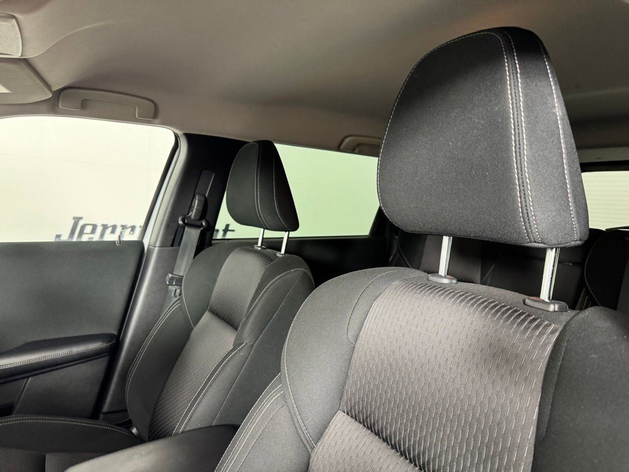 Used 2022 Mitsubishi Outlander ES image 11