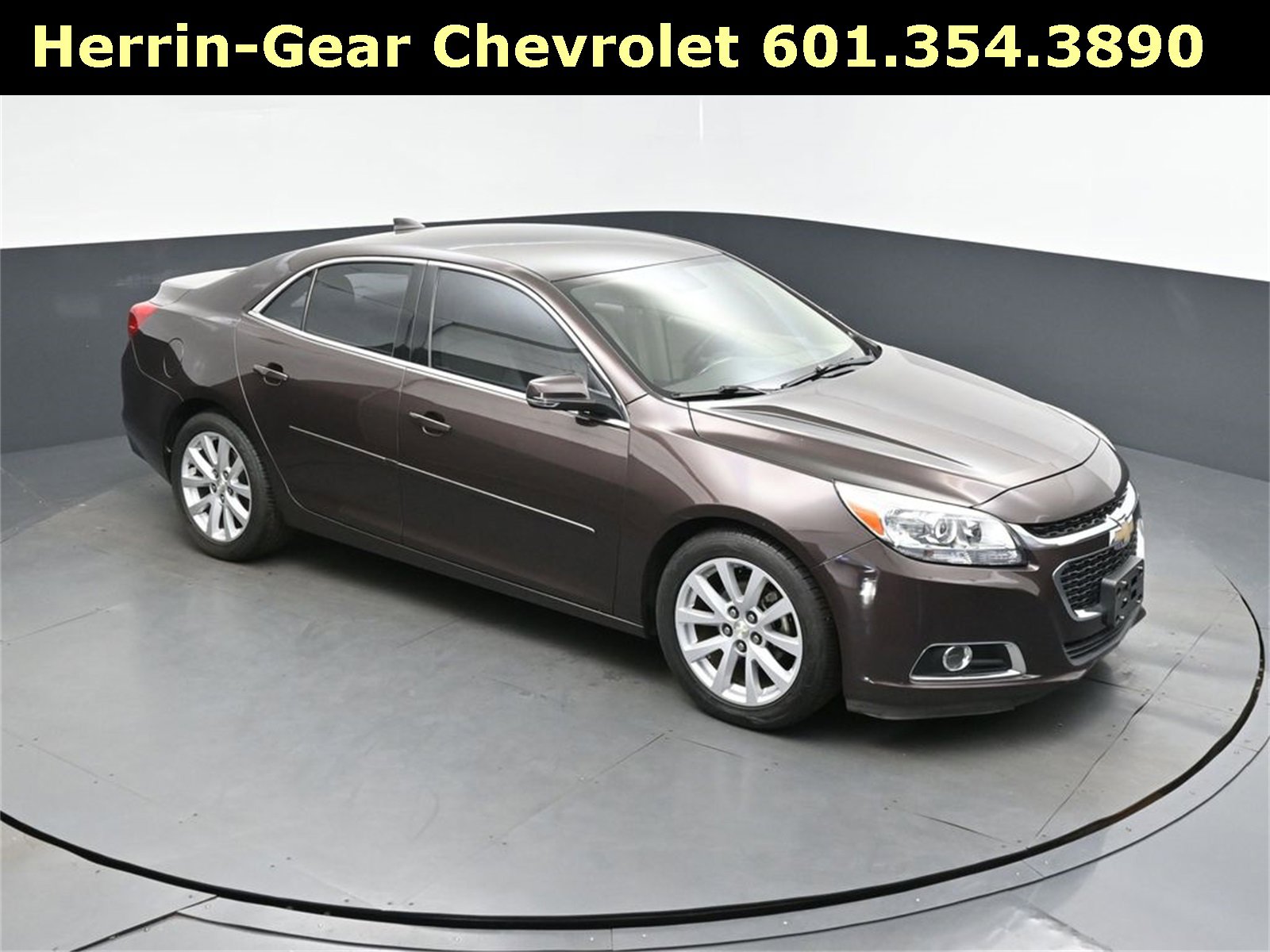 Used 2015 Chevrolet Malibu LT w/ Leather Package image 1