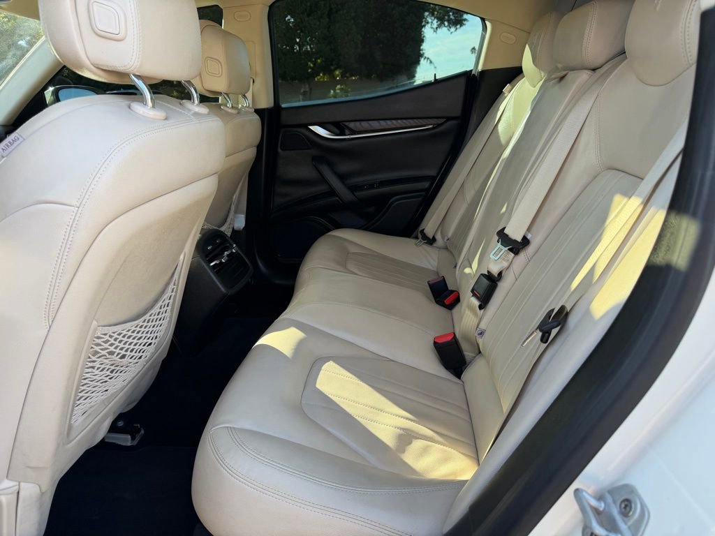 Used 2018 Maserati Ghibli S image 23