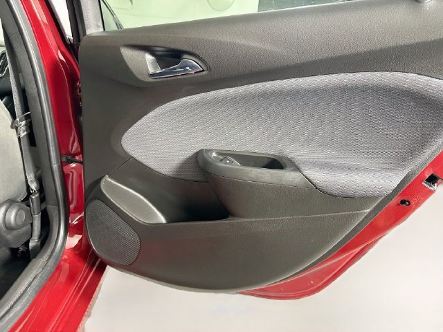 Used 2018 Chevrolet Cruze LT w/ Convenience Package FWD image 27