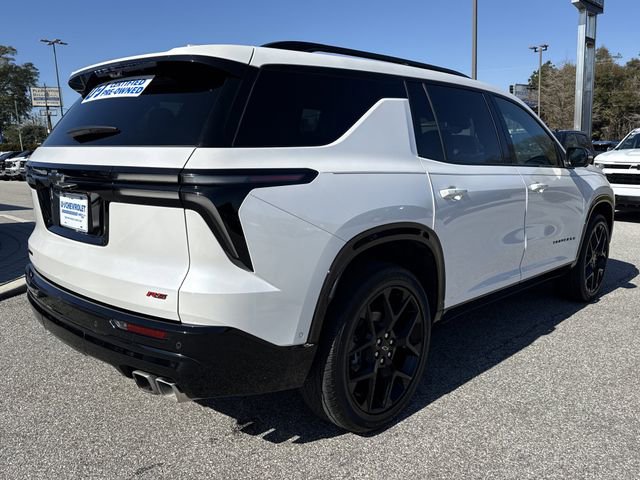Used 2024 Chevrolet Traverse RS image 3