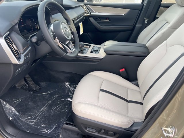 New 2025 MAZDA CX-70 Plug-In Hybrid w/ Premium Pkg image 16