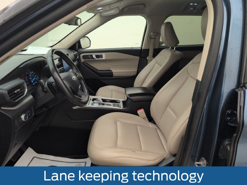 Certified 2020 Ford Explorer XLT w/ Equipment Group 202A RWD image 4
