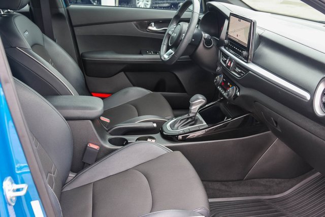 Used 2023 Kia Forte GT-Line image 15