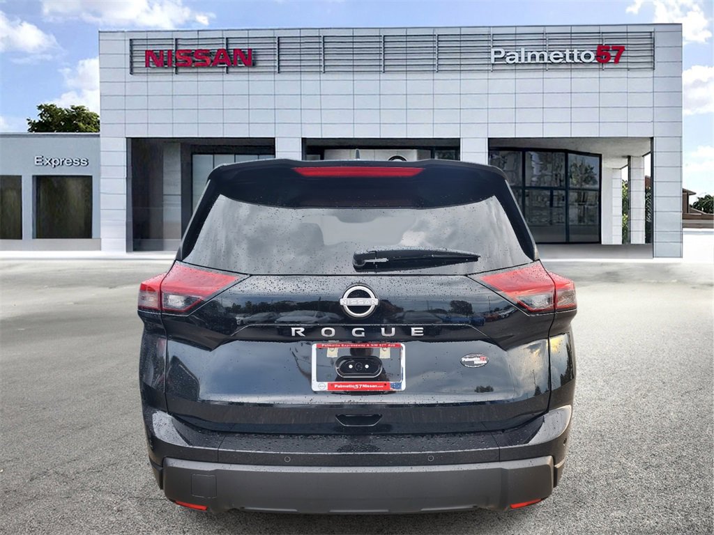 New 2025 Nissan Rogue S image 4