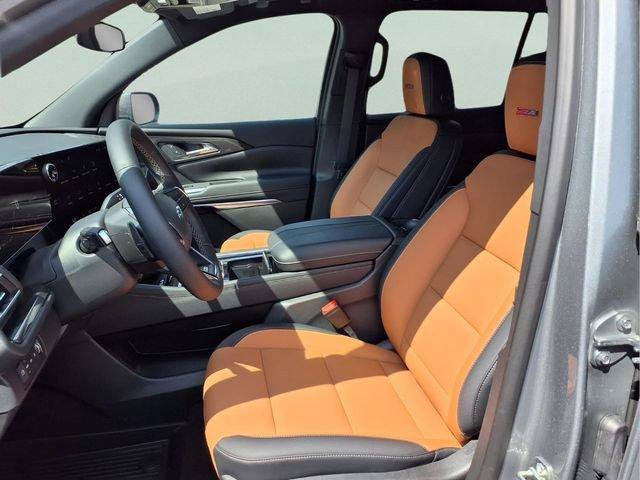 New 2027 Chevrolet Traverse Z71 w/ LPO, Floor Liner Package AWD/4WD image 15