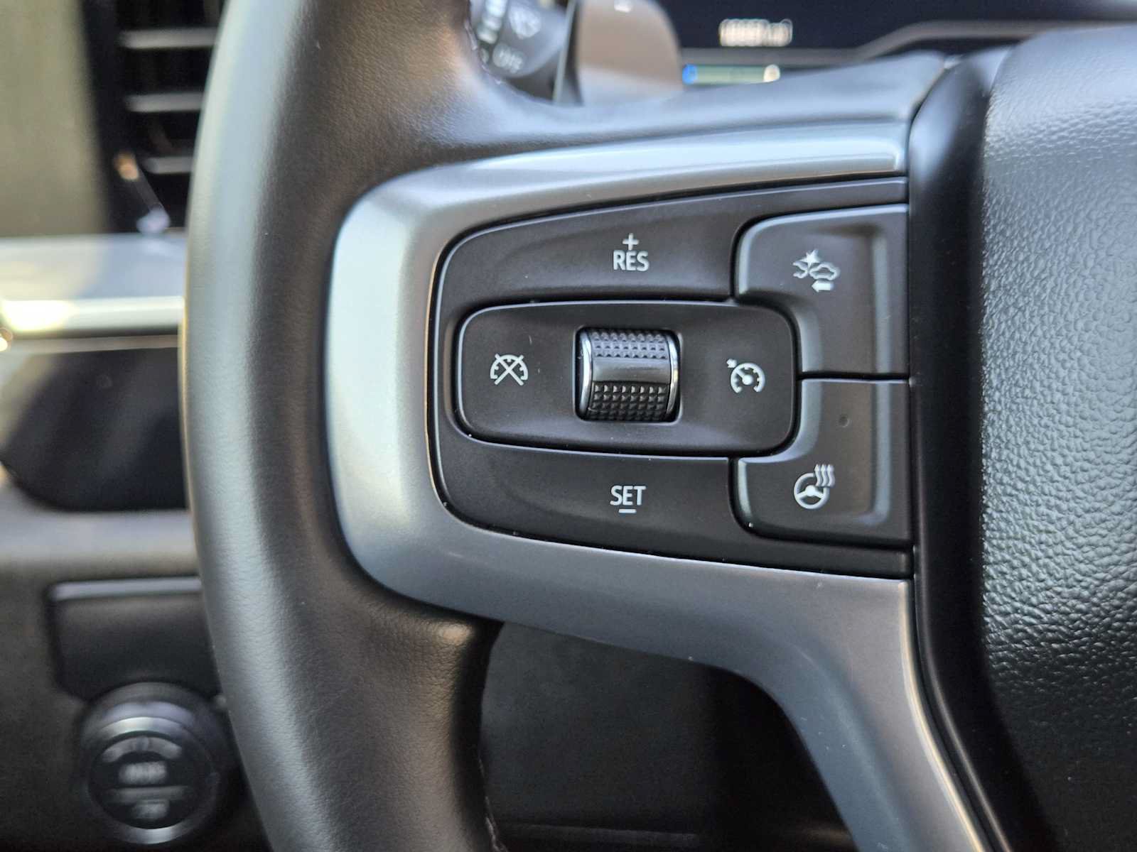 Certified 2024 Chevrolet Silverado 1500 LTZ RWD image 26