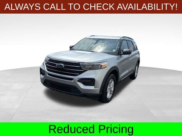 Used 2023 Ford Explorer XLT image 3