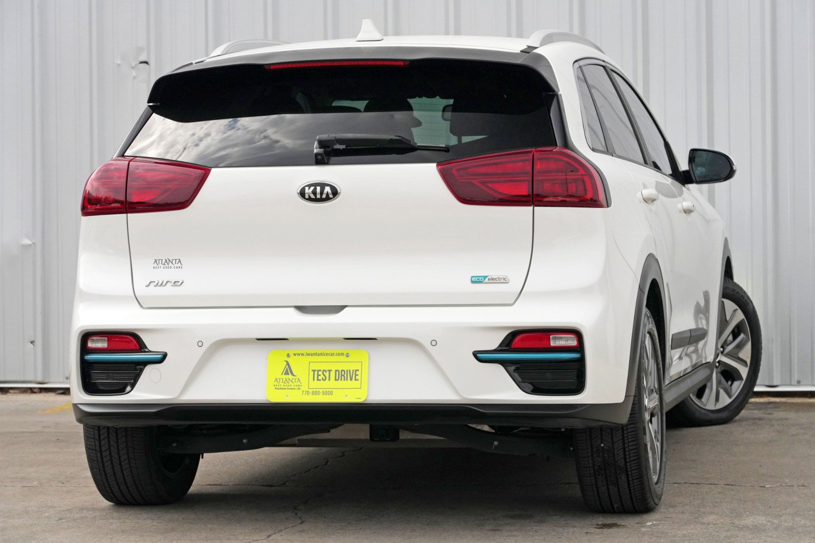 Used 2020 Kia Niro EX Premium w/ Cold Weather Package image 4