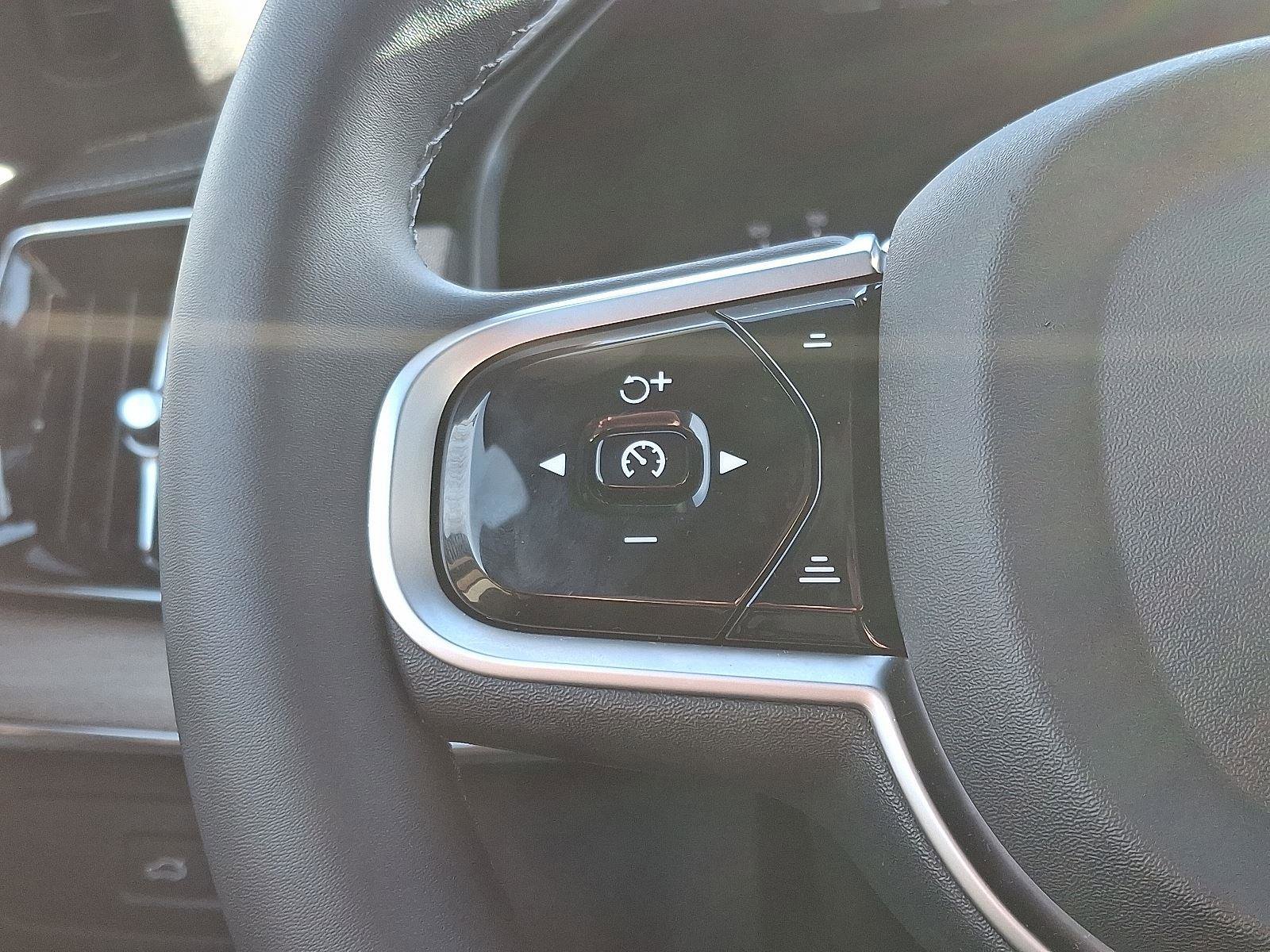 Certified 2025 Volvo XC90 T8 Ultra image 23