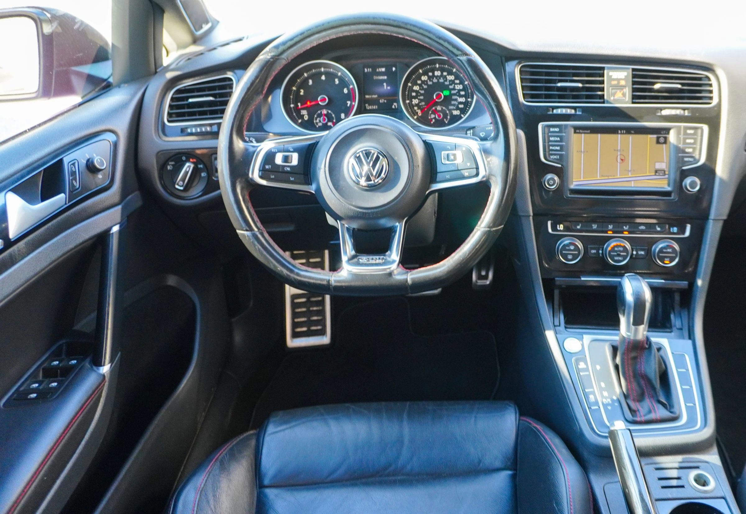Used 2016 Volkswagen GTI Autobahn image 27