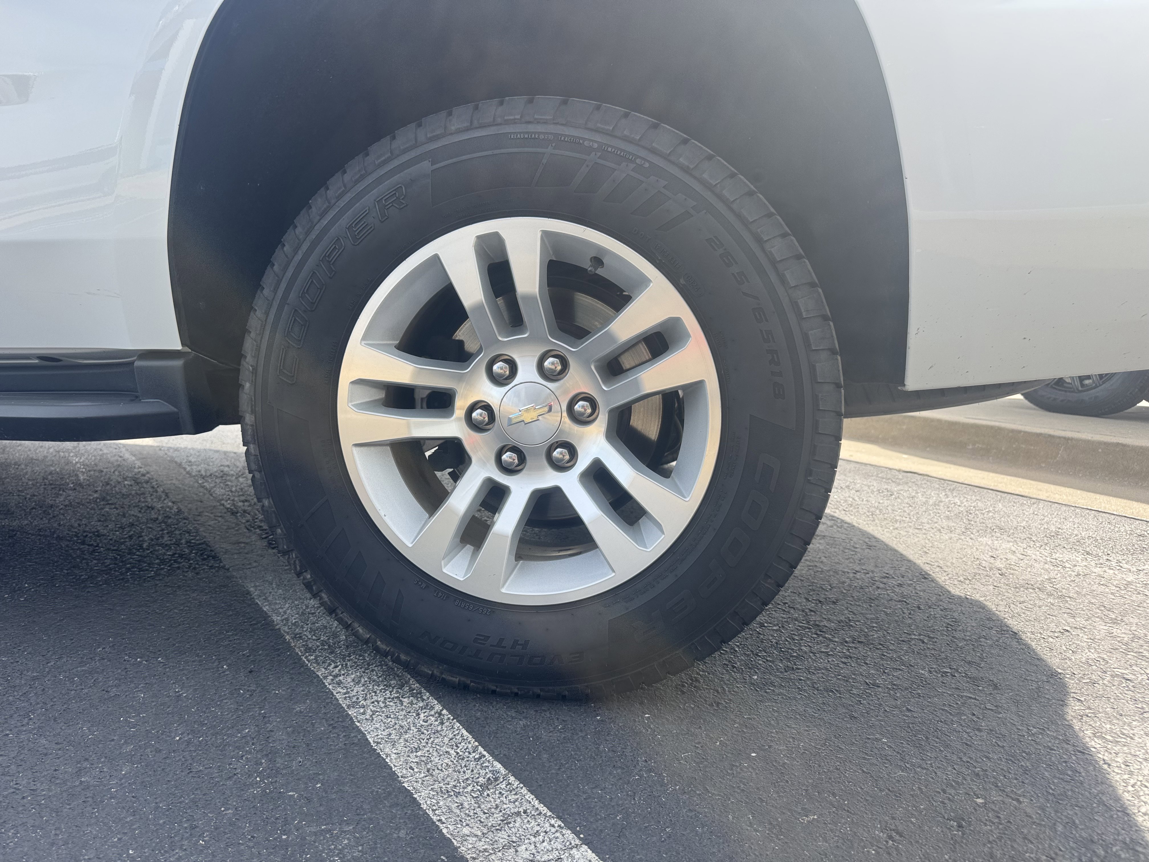 Used 2018 Chevrolet Tahoe LT w/ Luxury Package image 7