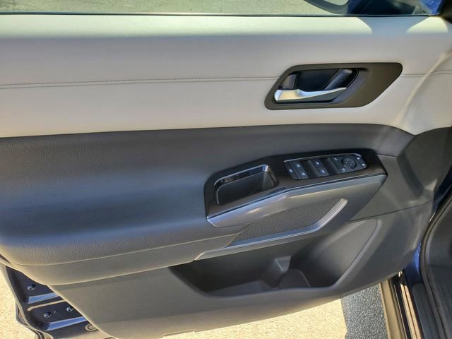 Certified 2024 Nissan Pathfinder SL w/ SL Premium Package image 17