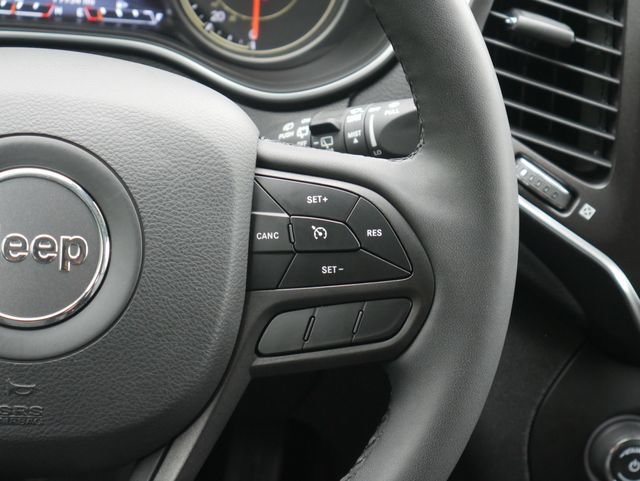 Used 2022 Jeep Cherokee Trailhawk w/ Sun, Sound & Nav Group AWD/4WD image 19