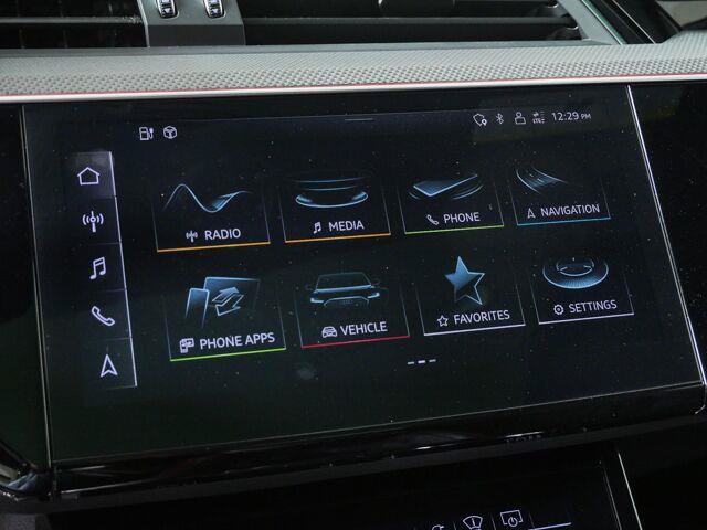 Used 2023 Audi e-tron S Prestige w/ Prestige Package AWD/4WD image 15