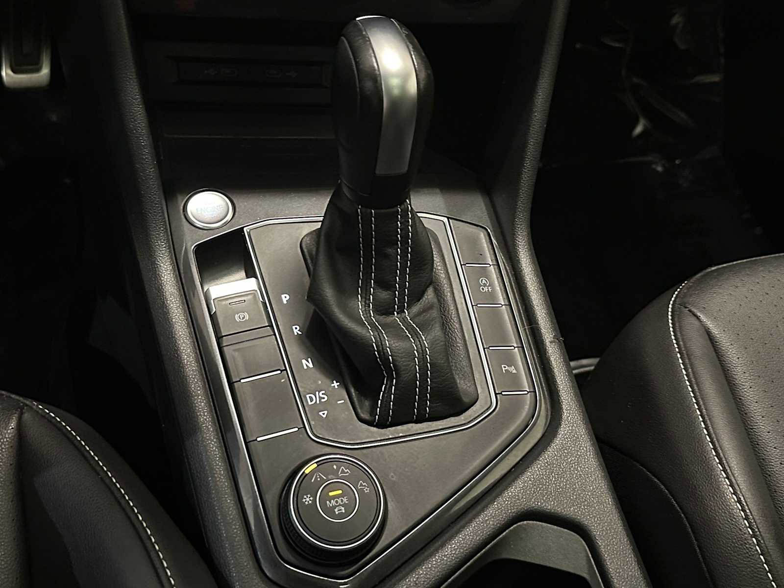 Used 2021 Volkswagen Tiguan SE R-Line image 16