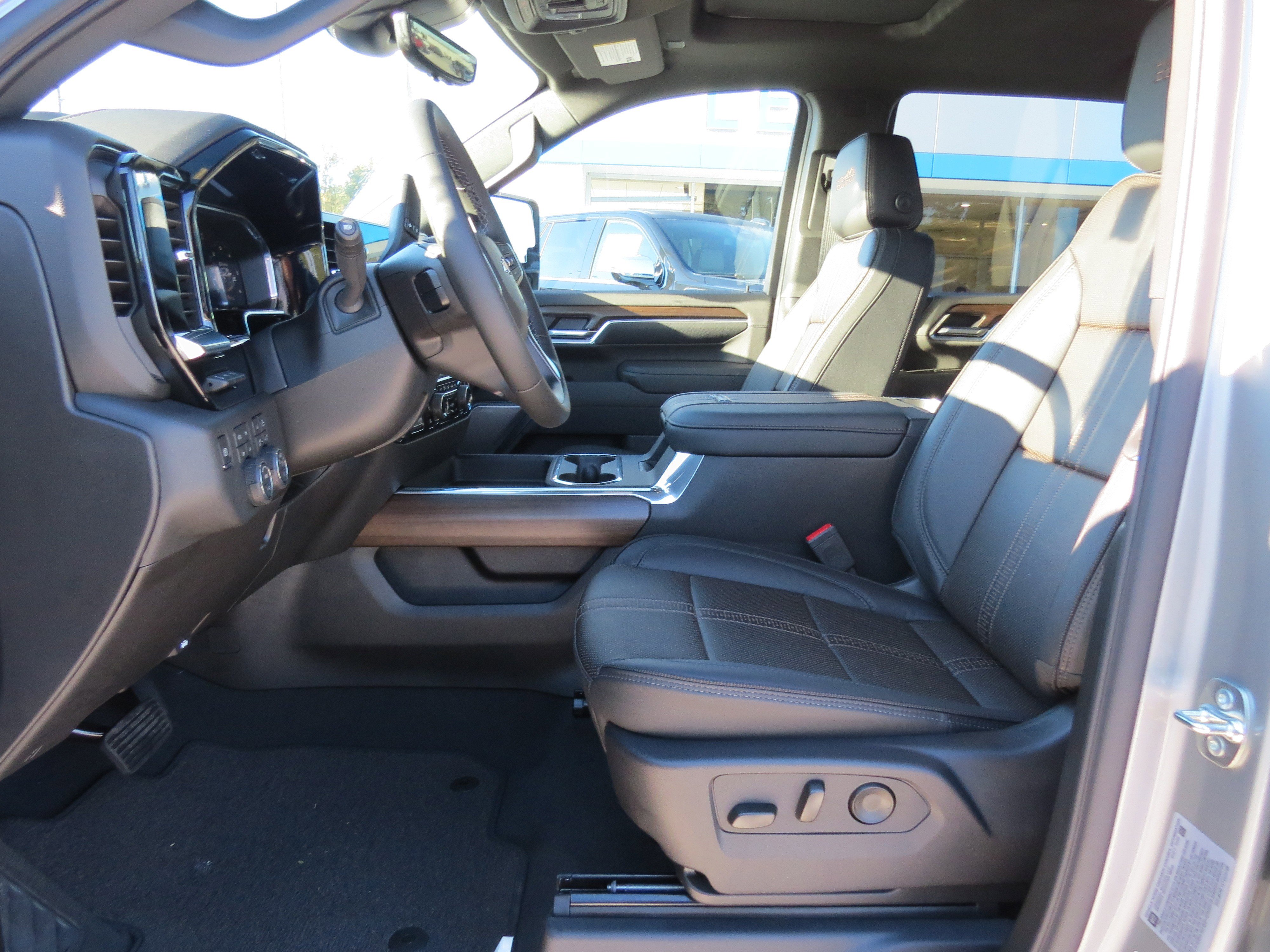 New 2026 Chevrolet Silverado 2500 High Country w/ High Country Premium Package image 18