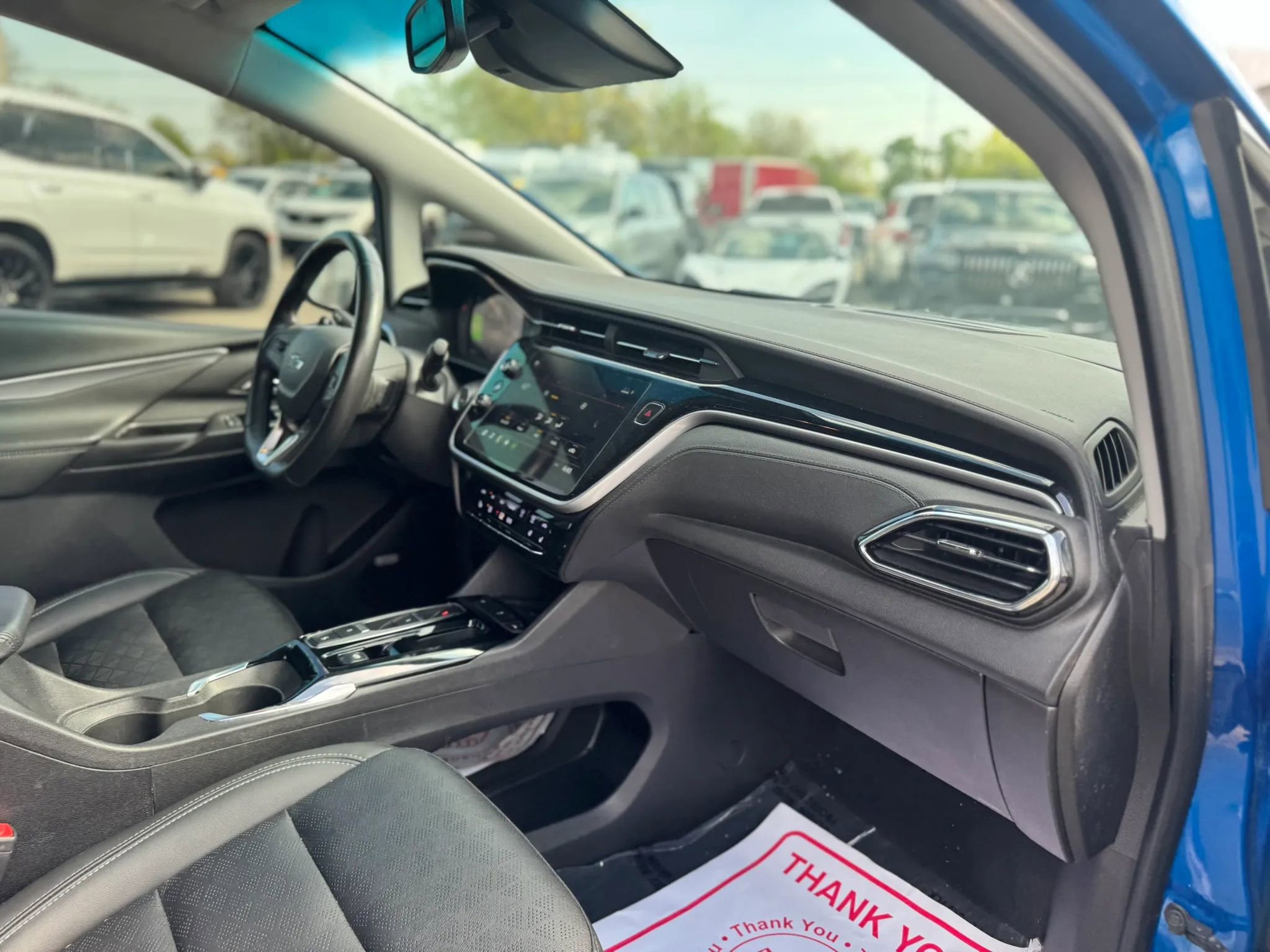 Used 2023 Chevrolet Bolt LT w/ Infotainment Package FWD image 23
