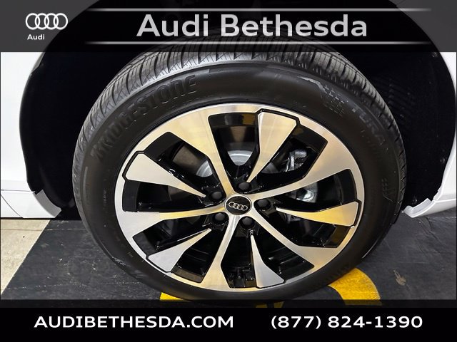 New 2026 Audi Q3 quattro 2.0T AWD/4WD image 9