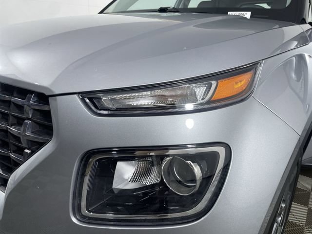 Used 2025 Hyundai Venue SEL image 47