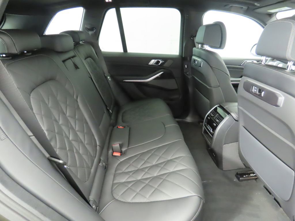 New 2026 BMW X5 xDrive40i w/ M Sport Package image 23
