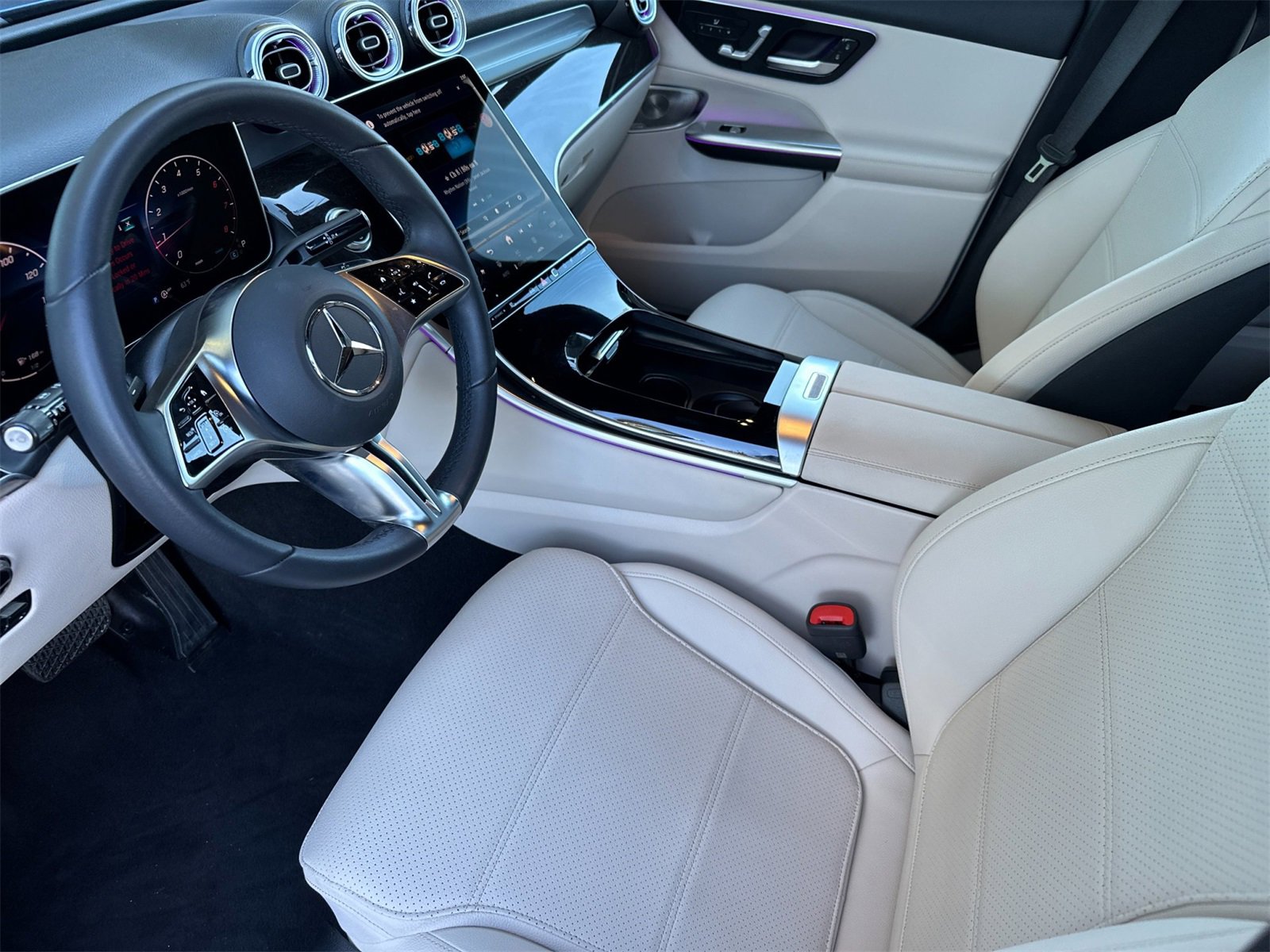 Certified 2025 Mercedes-Benz GLC 300 image 11