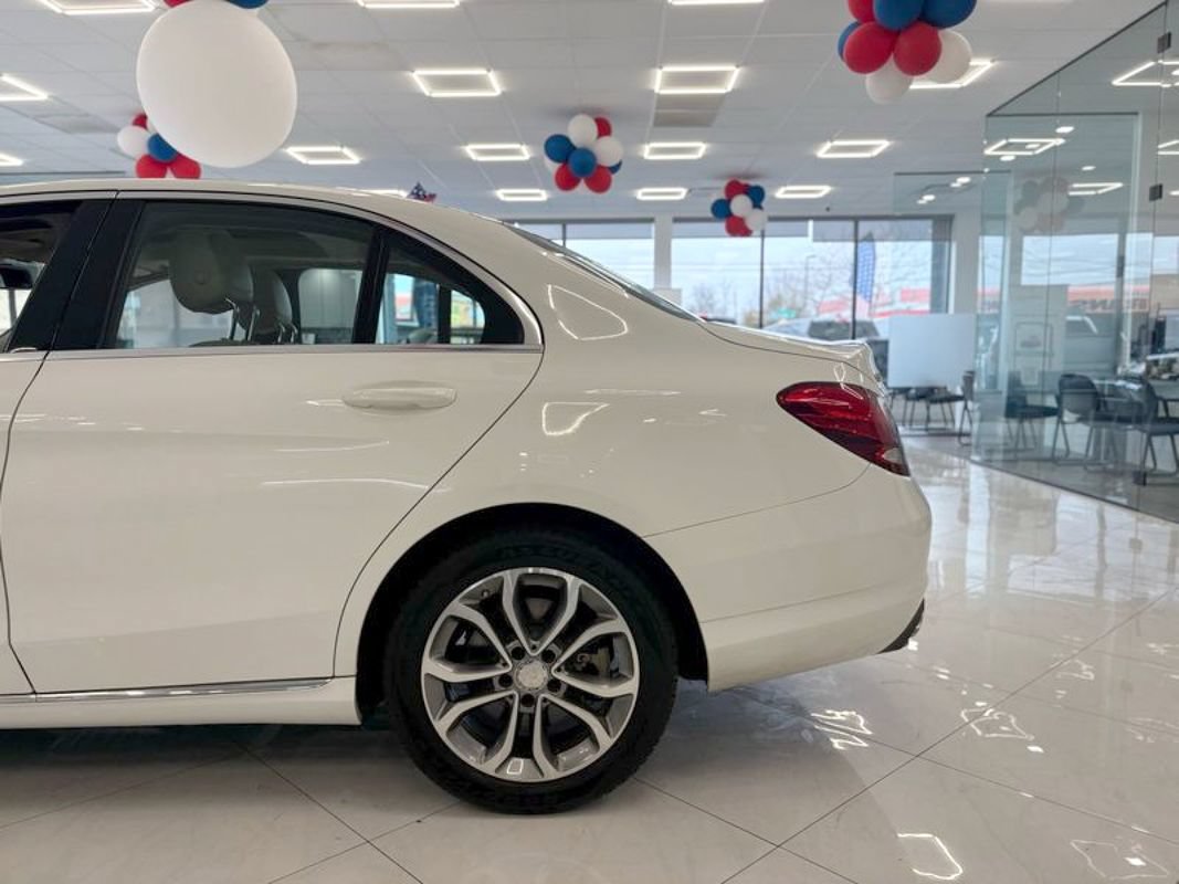 Used 2016 Mercedes-Benz C 300 4MATIC Sedan image 7