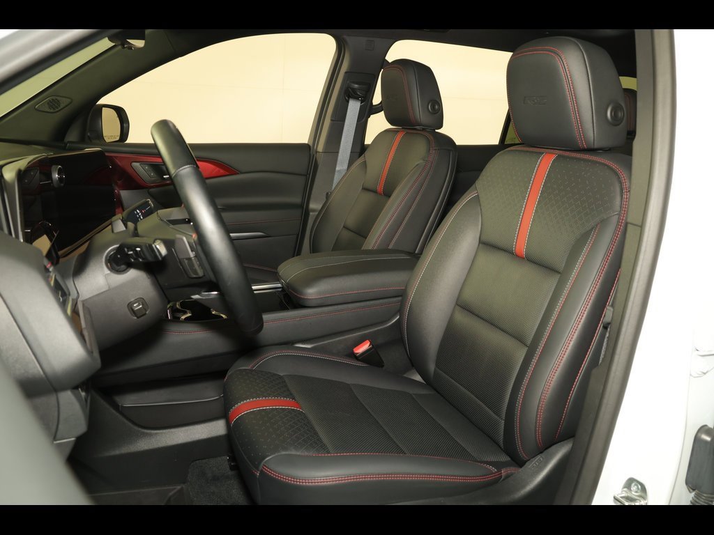 Used 2024 Chevrolet Traverse RS w/ LPO, Floor Liner Package image 25