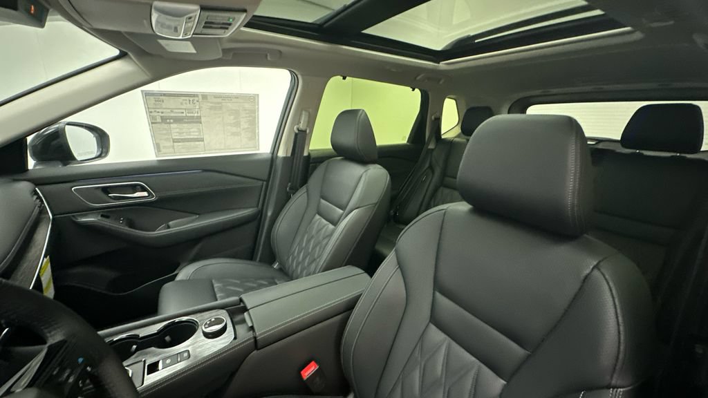 New 2026 Nissan Rogue Platinum AWD/4WD image 9