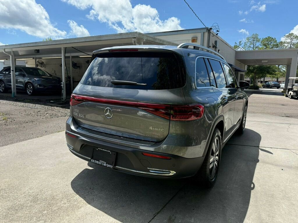 Used 2025 Mercedes-Benz EQB 300 4MATIC image 12