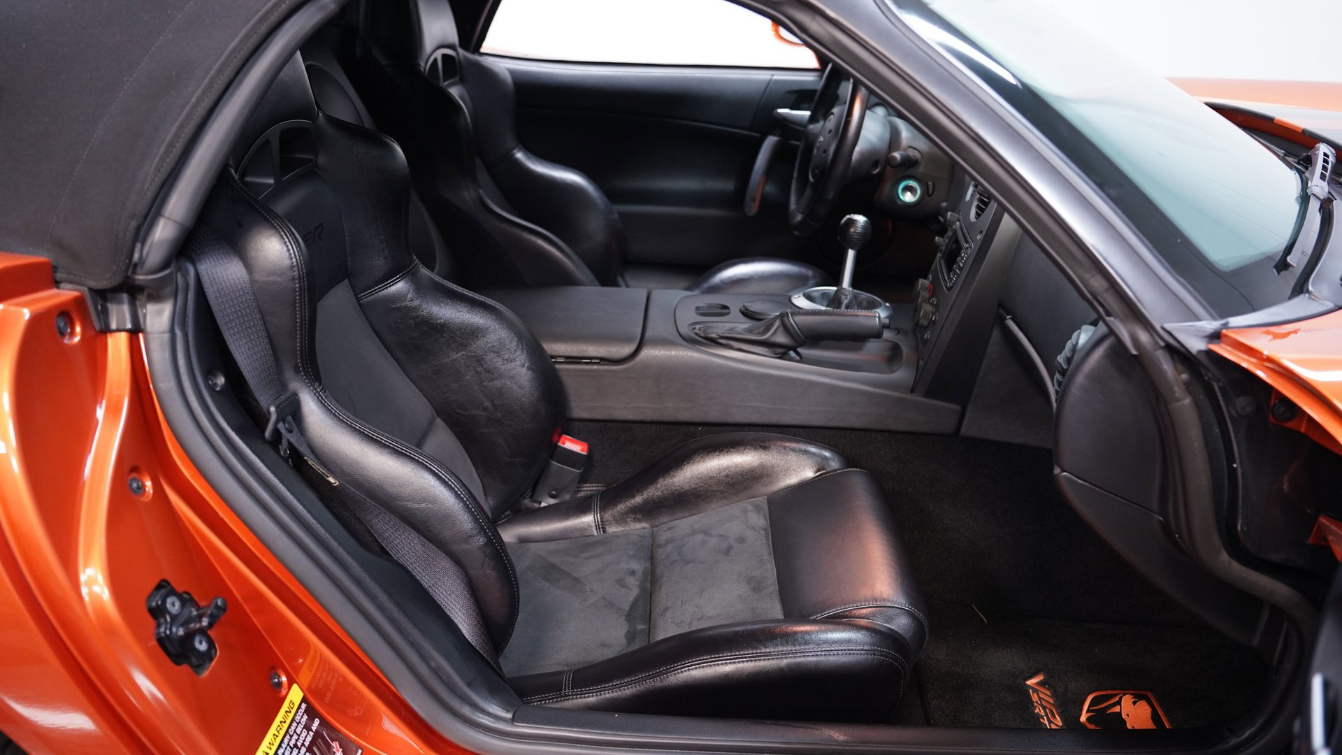 Used 2010 Dodge Viper SRT-10 image 40