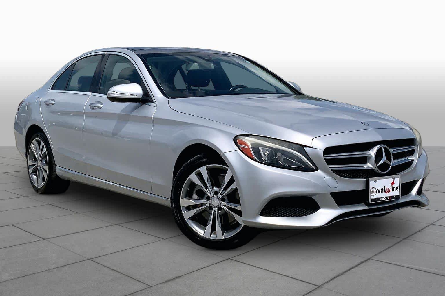 Used 2015 Mercedes-Benz C 300 4MATIC Sedan image 3