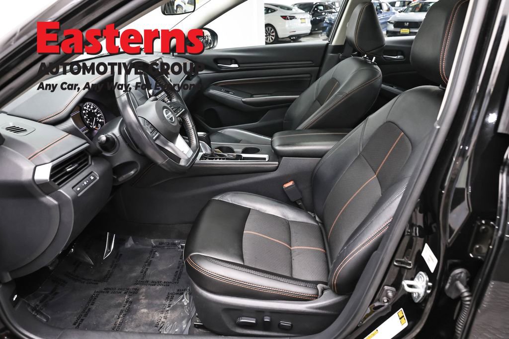 Used 2022 Nissan Altima 2.0 SR image 14