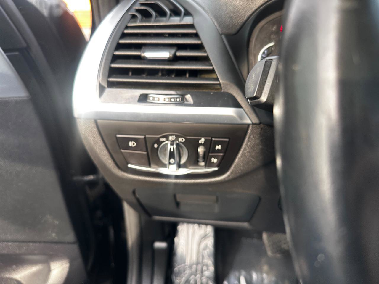 Used 2019 BMW X3 xDrive30i w/ Convenience Package image 16