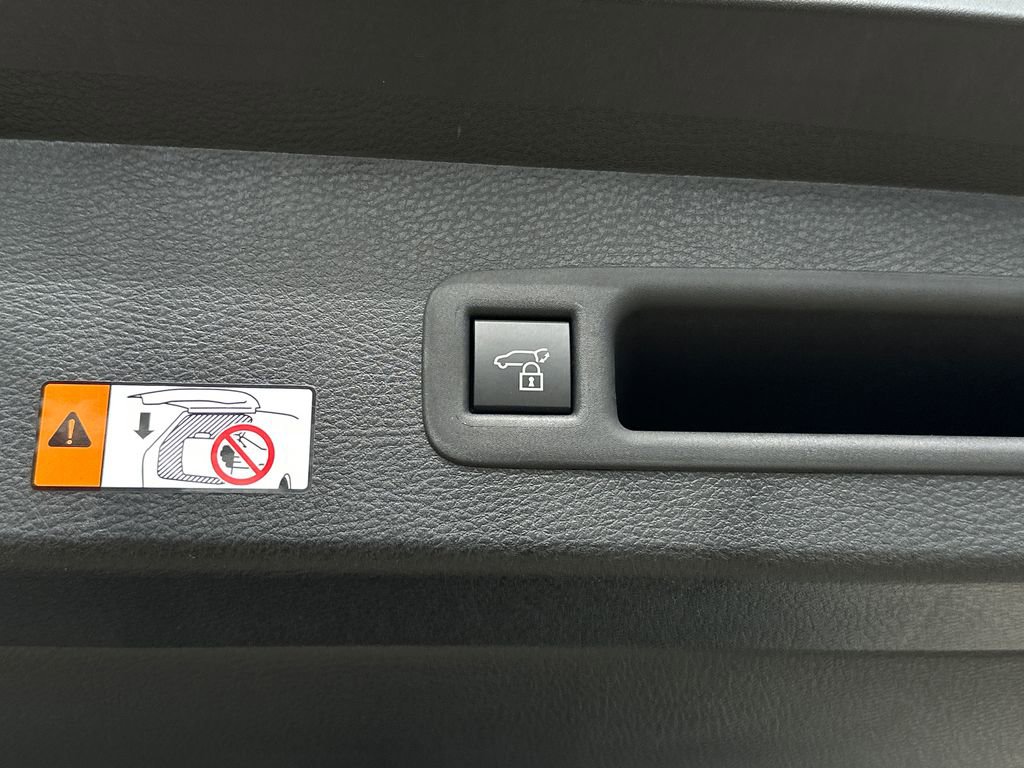 New 2026 Toyota Sienna XLE Woodland Edition image 7