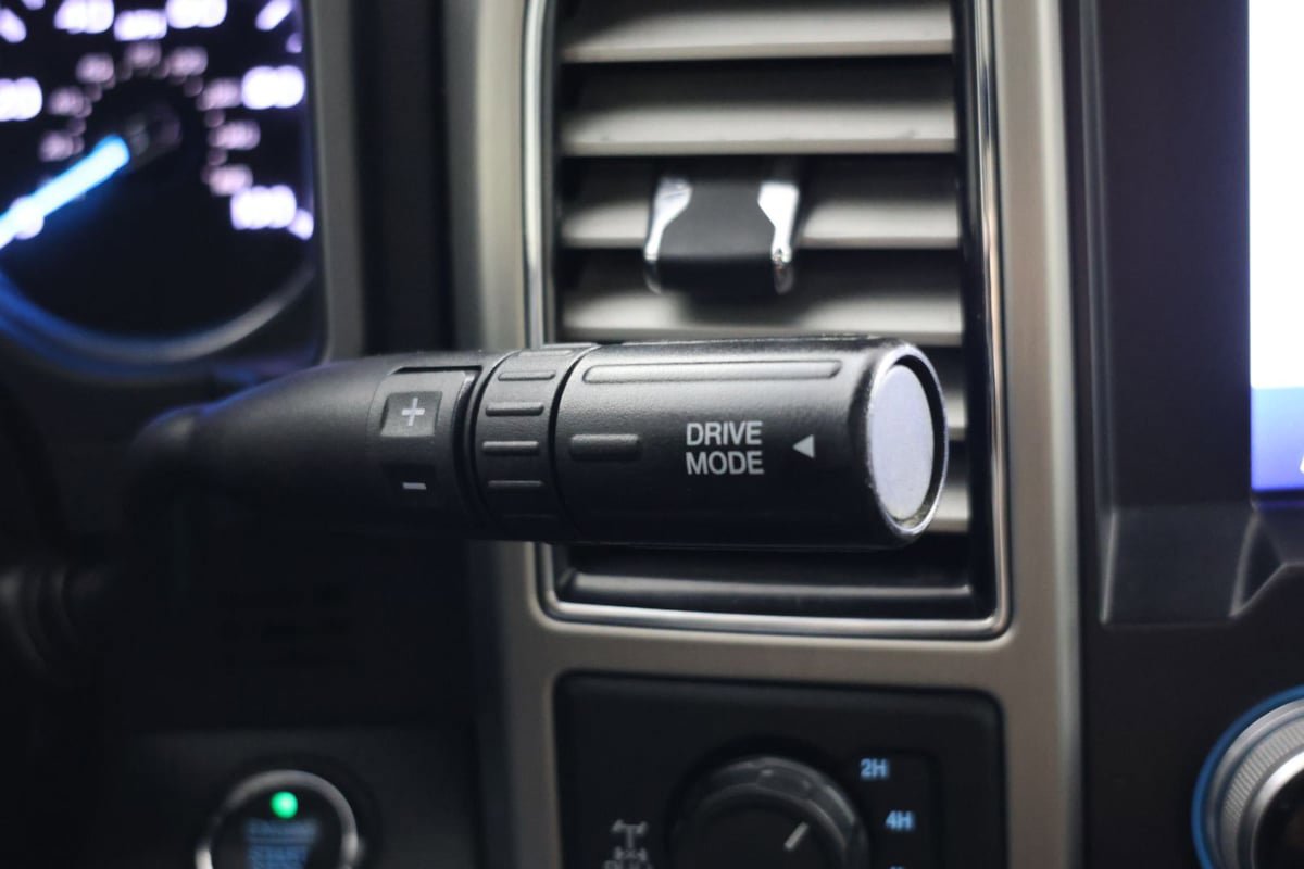 Used 2021 Ford F350 Platinum w/ Tremor Off-Road Package AWD/4WD image 6