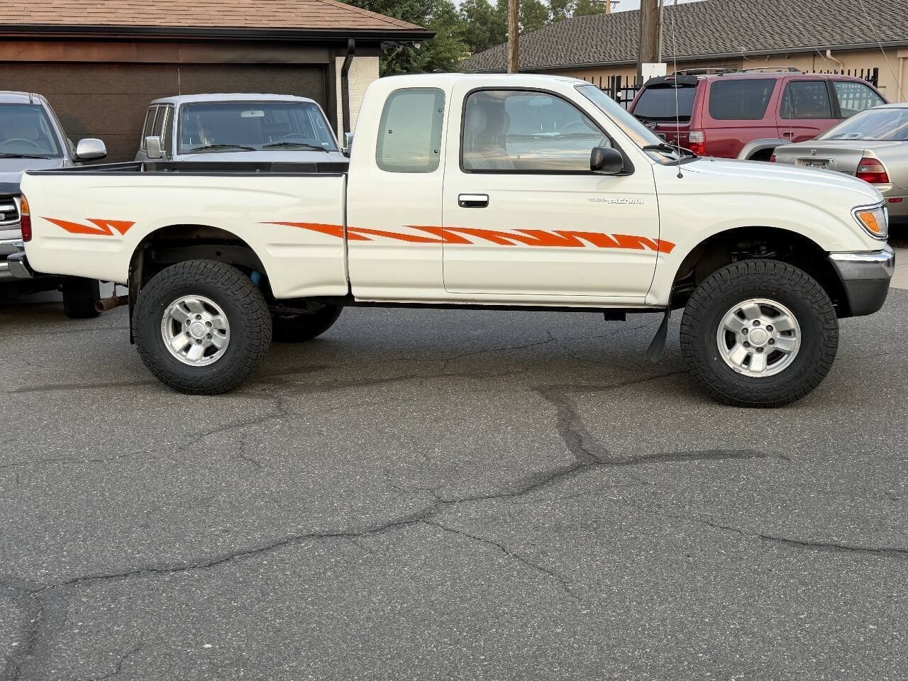 Used 1997 Toyota Tacoma 4x4 Xtracab V6 w/ LX Pkg image 29